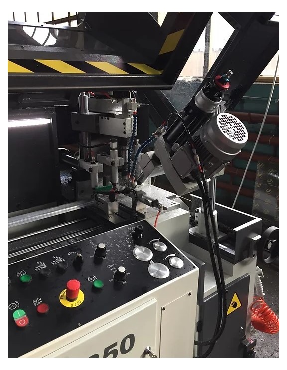 TRONZADORA  + TALADRADORA + ROSCADORA...