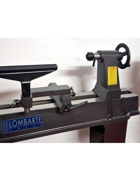 TORNO CON BANCADA L 1100 V